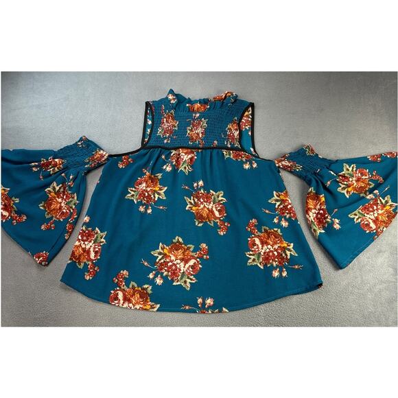 Flying Tomato  MOD Cold Shoulder Top in Teal Blue Ditsy Floral Print size small - Picture 1 of 6